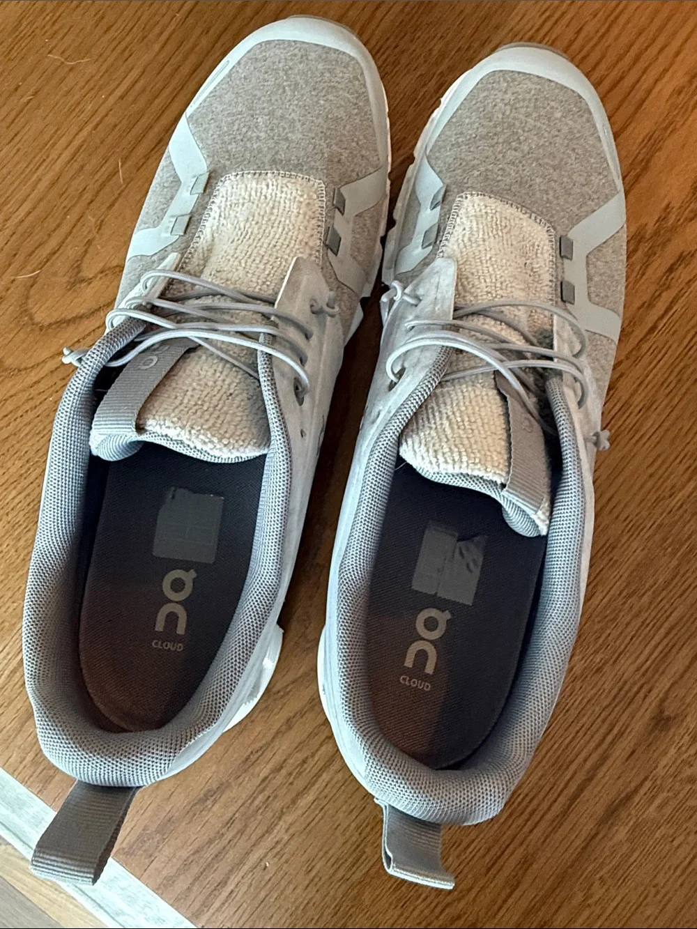On Cloud 6 Men’s Athletic Sneakers